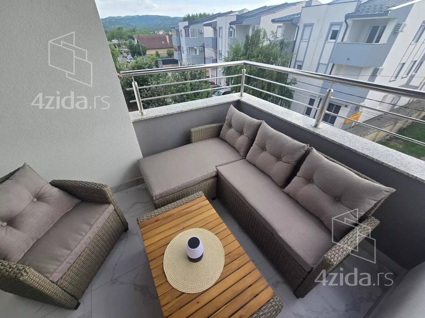 Četvorosoban stan | 4zida