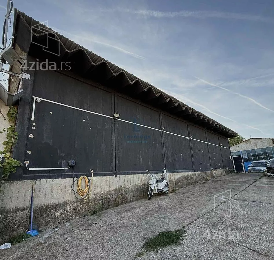 Plac | 4zida