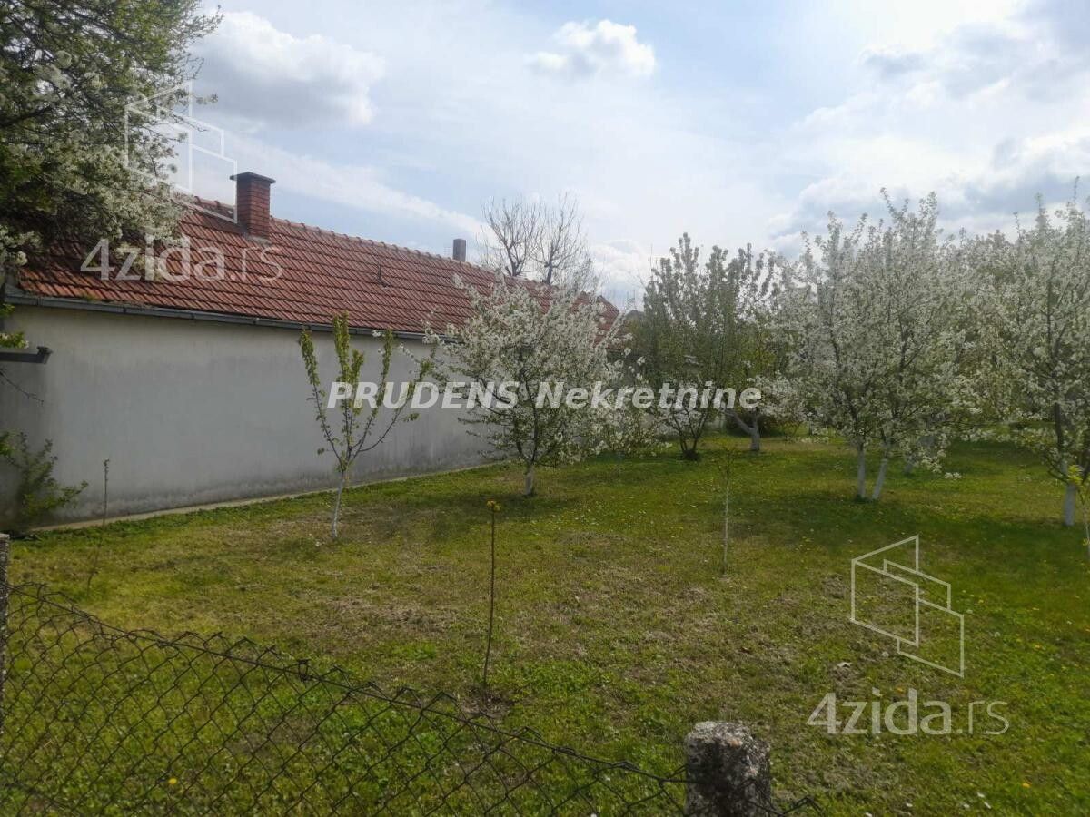Kuća na prodaju, Surčin (mesto), 150.000€, 53m²