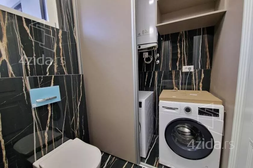 Petosoban stan | 4zida