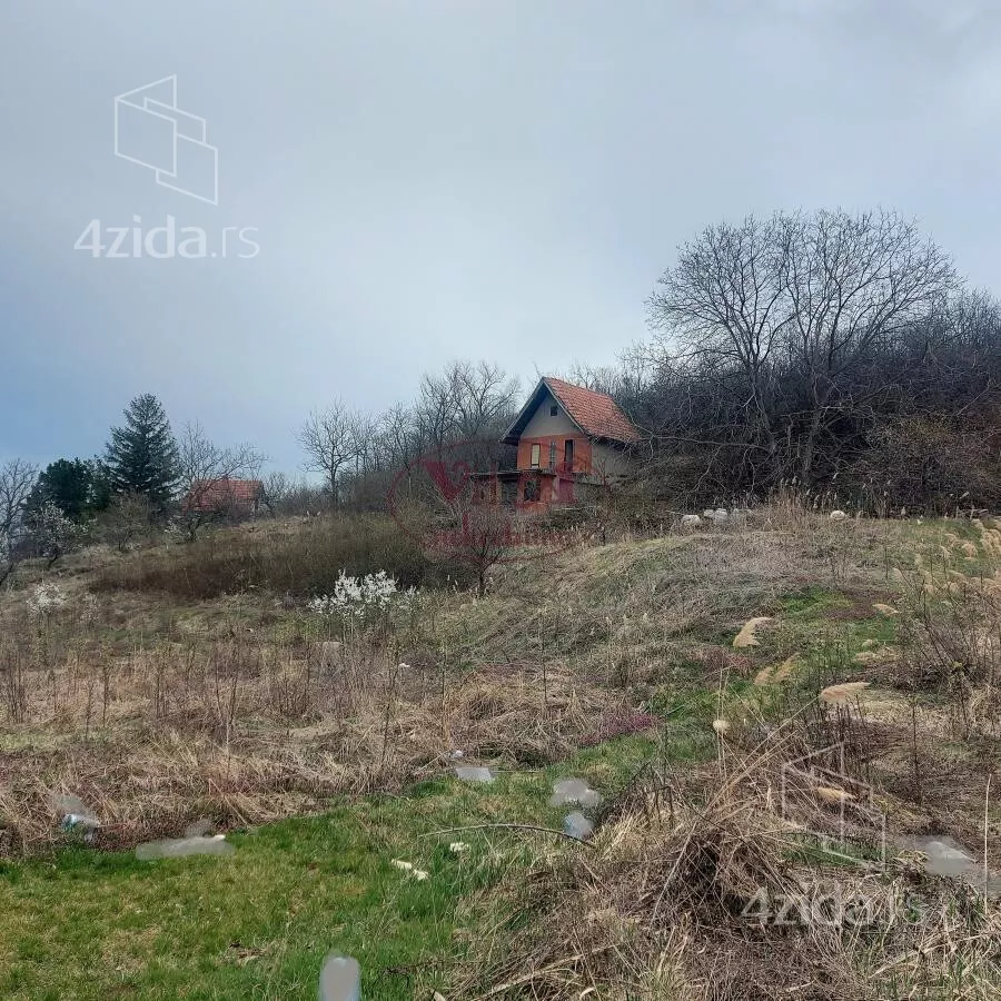 Plac | 4zida