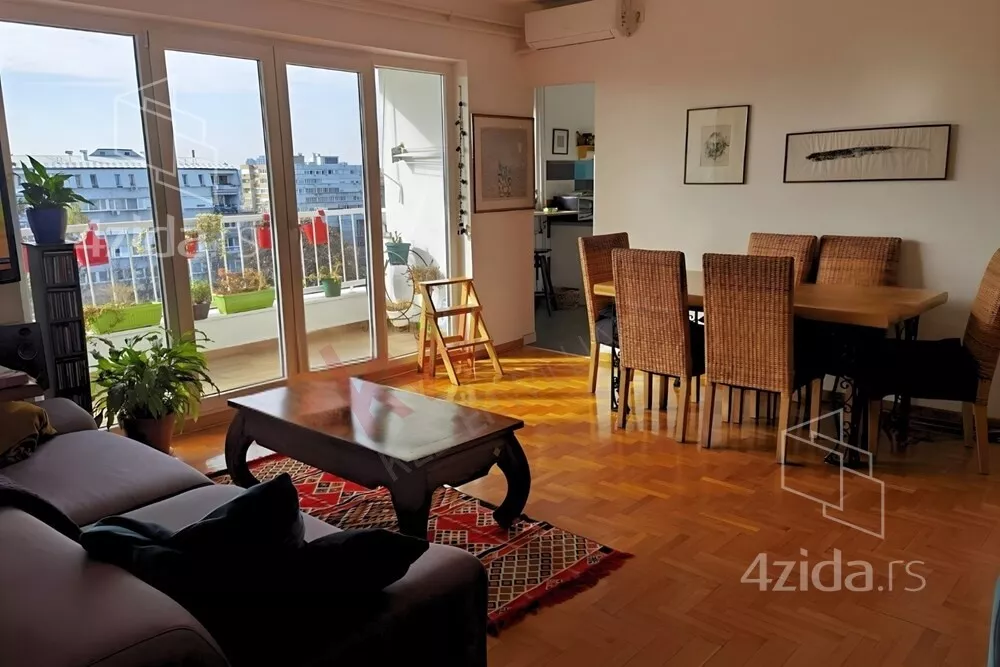Četvorosoban stan | 4zida