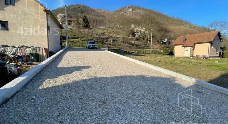 Građevinsko zemljište | 4zida