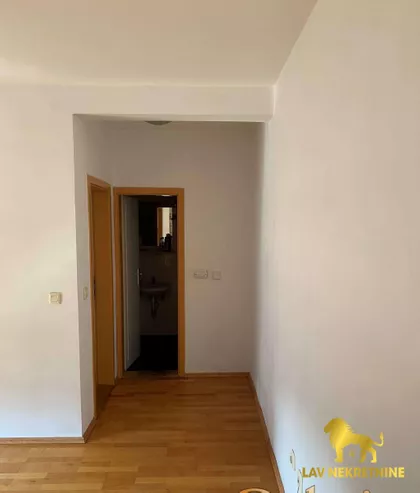 KOLO SRPSKIH SESTARA | 4zida.rs