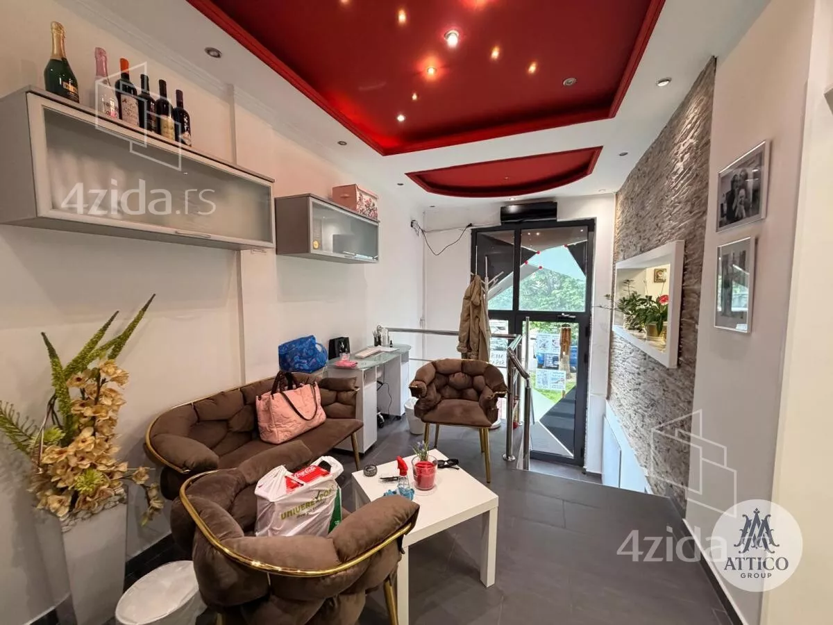 Lokal | 4zida