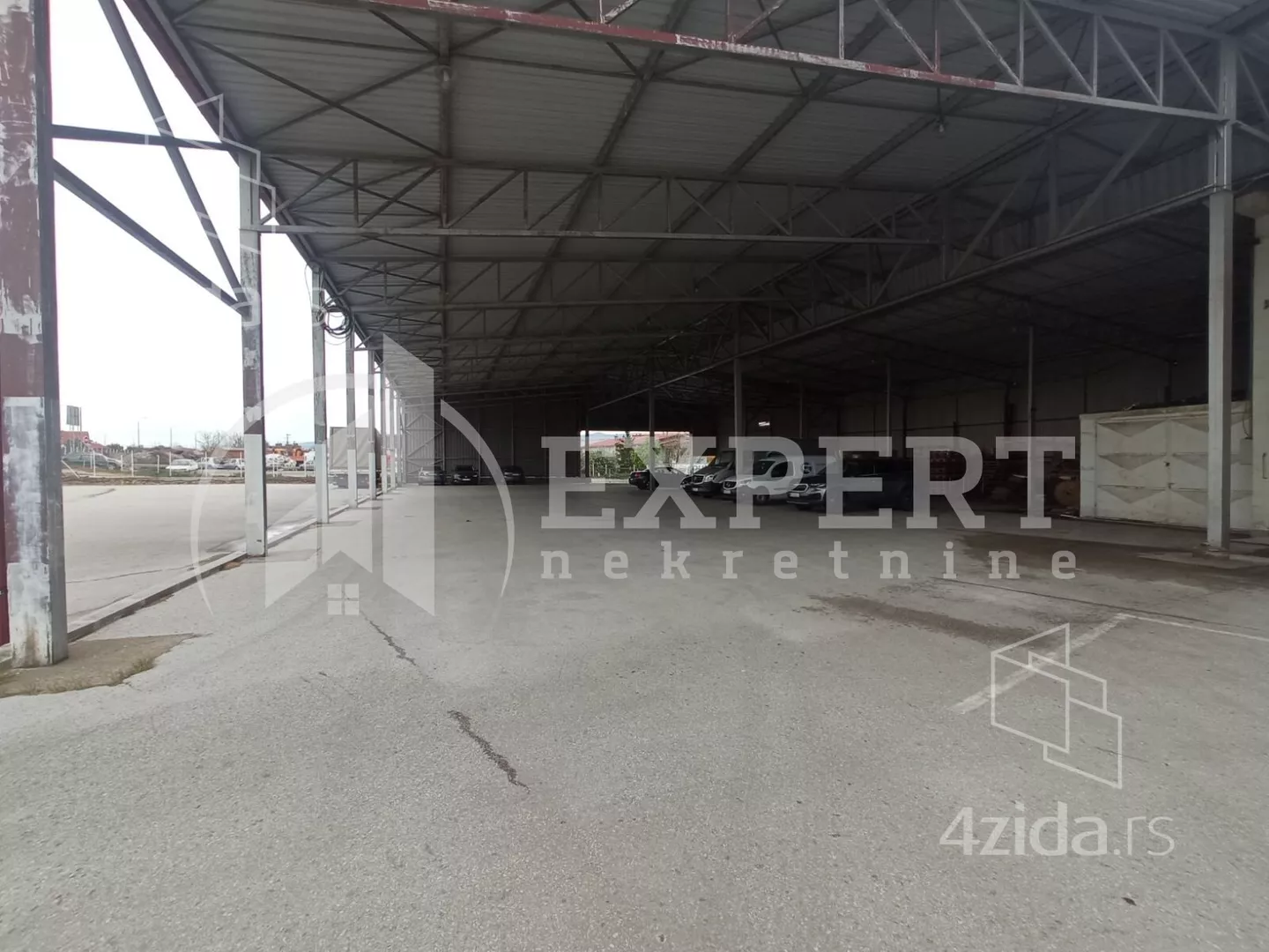 Lokal | 4zida