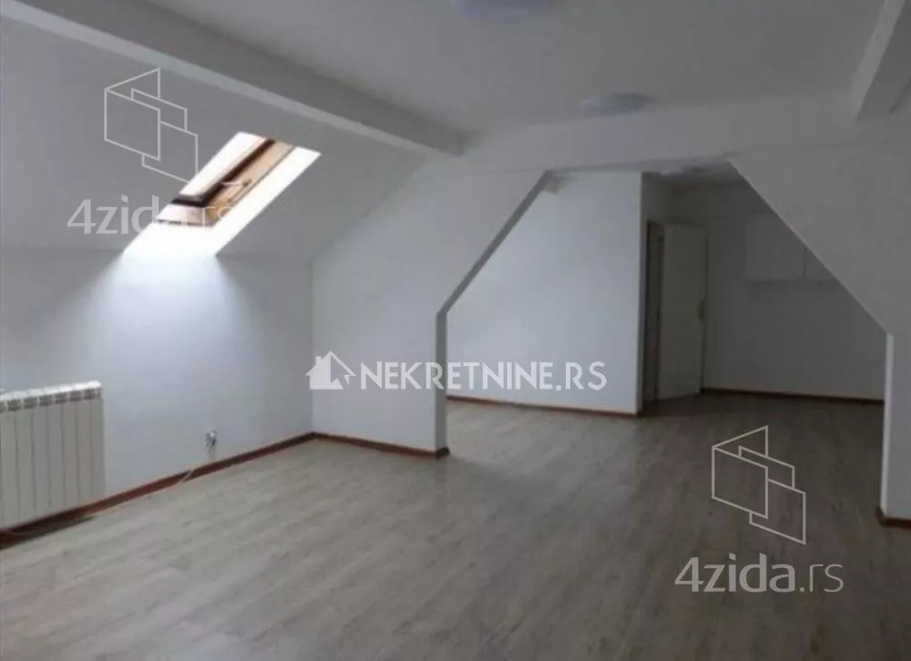Šestosoban stan | 4zida