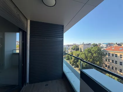 Ustanička | 4zida.rs