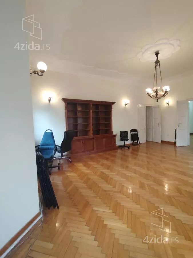 Šestosoban stan | 4zida