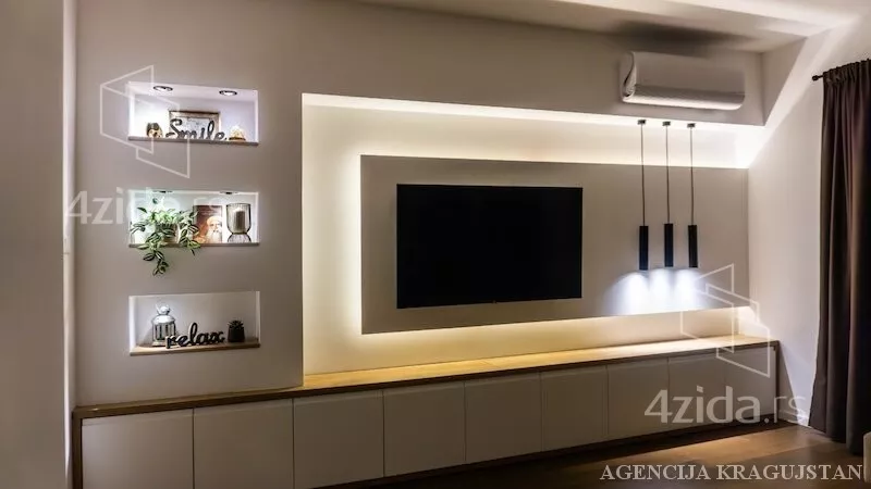 Petosoban stan | 4zida