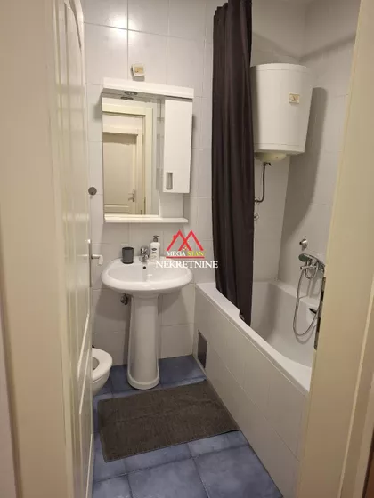 Bulevar Cara Lazara | 4zida.rs