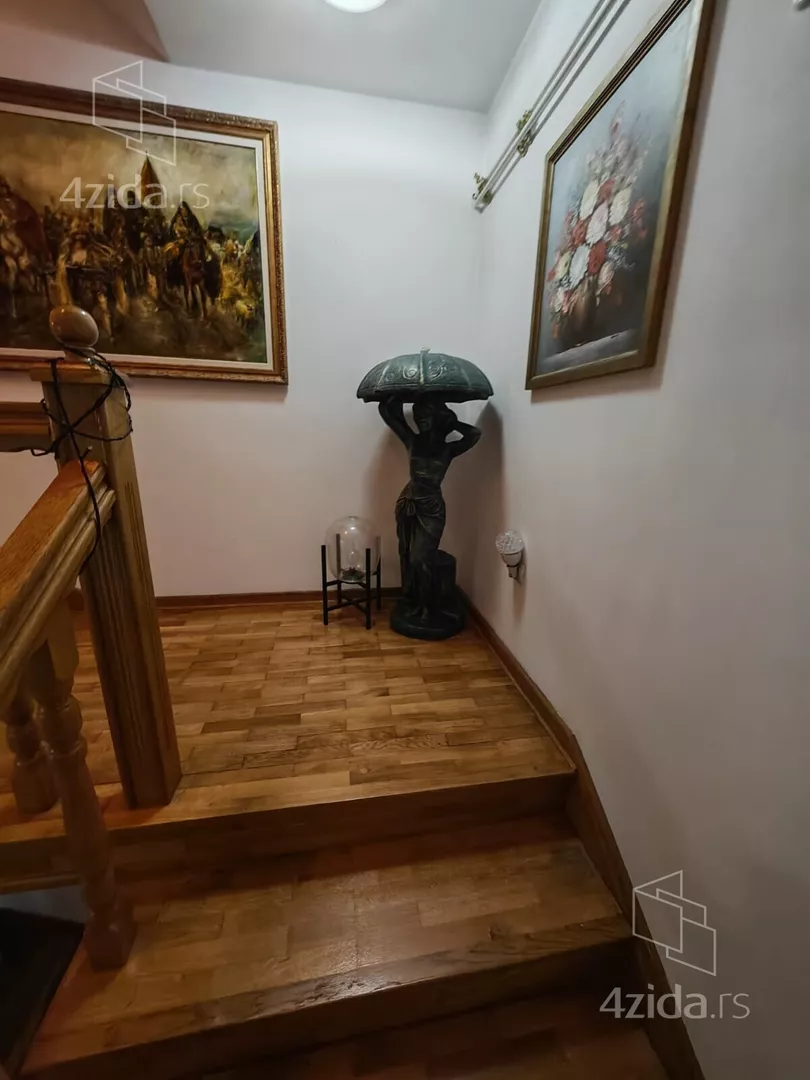 3-etažna kuća | 4zida