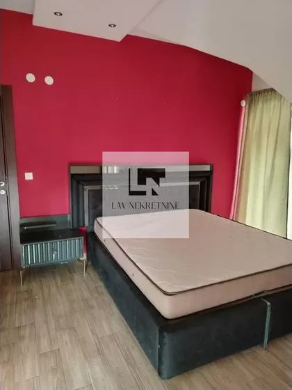 Surčin (mesto) | 4zida.rs