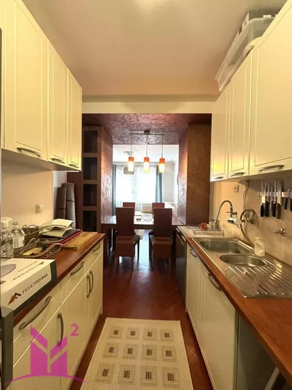 Cara Dušana | 4zida.rs