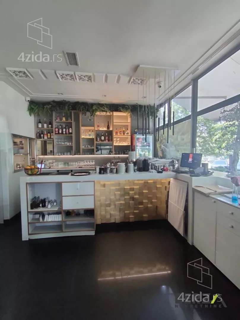 Lokal | 4zida