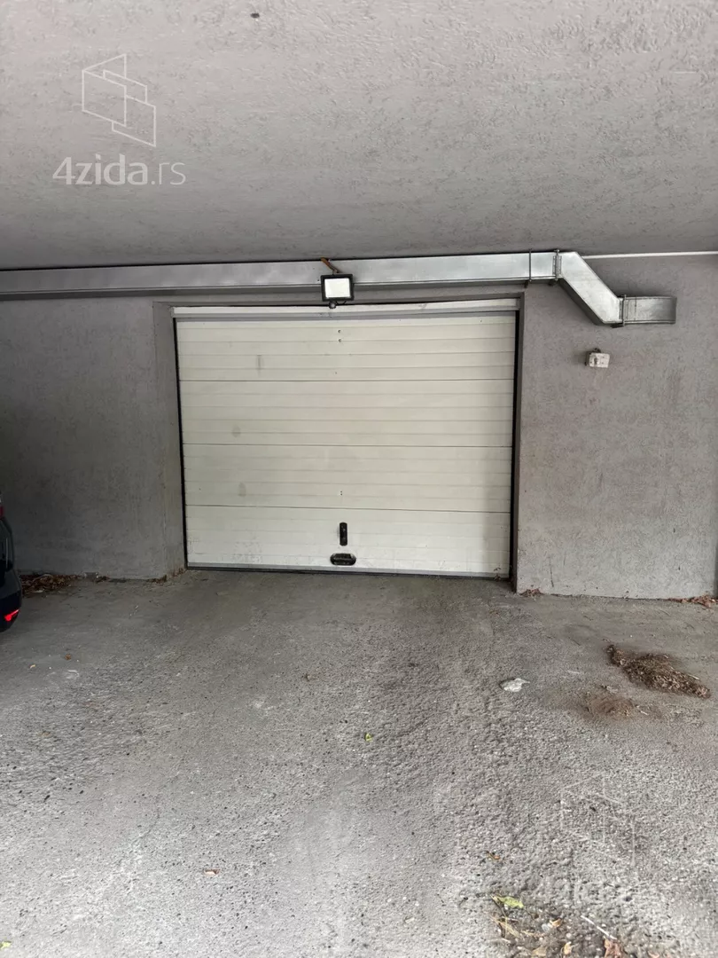 Garaža | 4zida