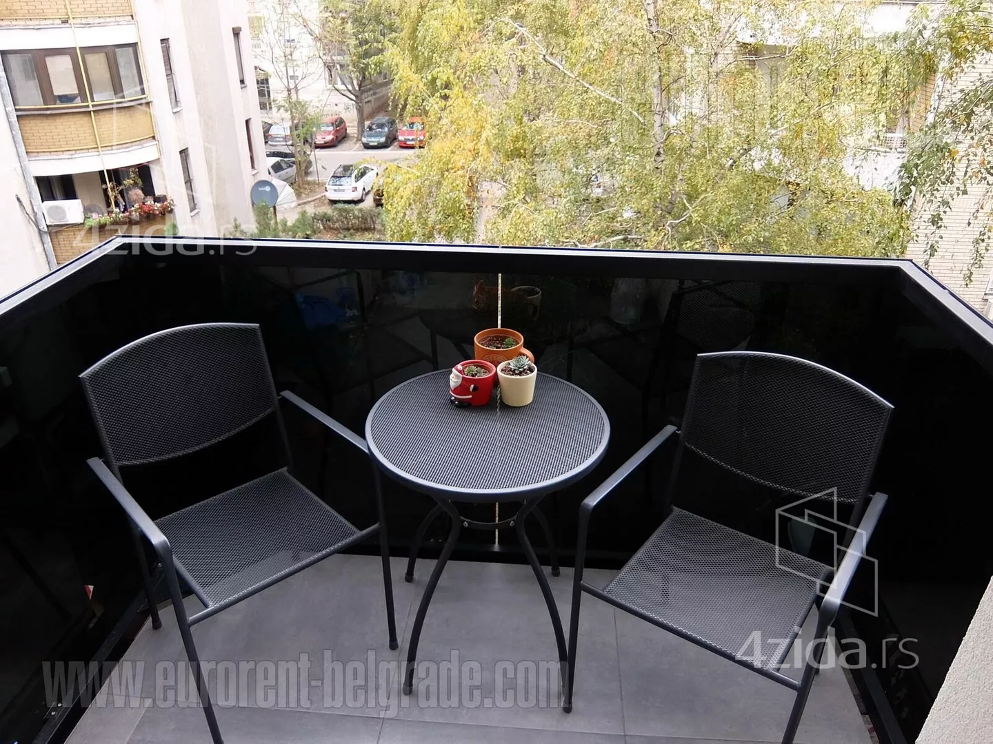 Petosoban stan | 4zida