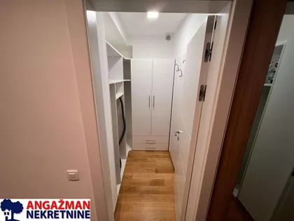 Tadije Sondermajera | 4zida.rs