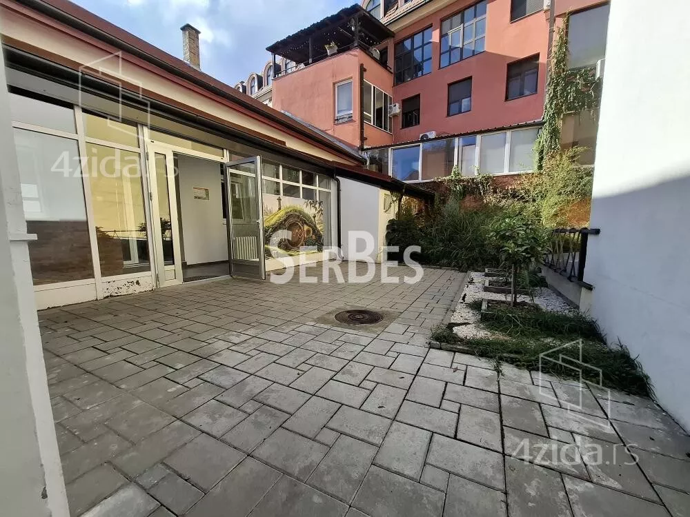 Poslovni prostor | 4zida