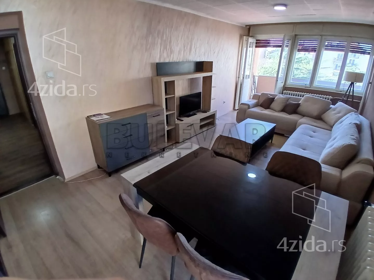 Dvoiposoban stan | 4zida