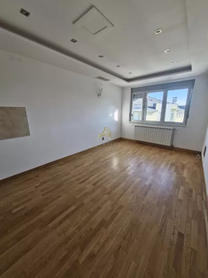 Vašarište | 4zida.rs