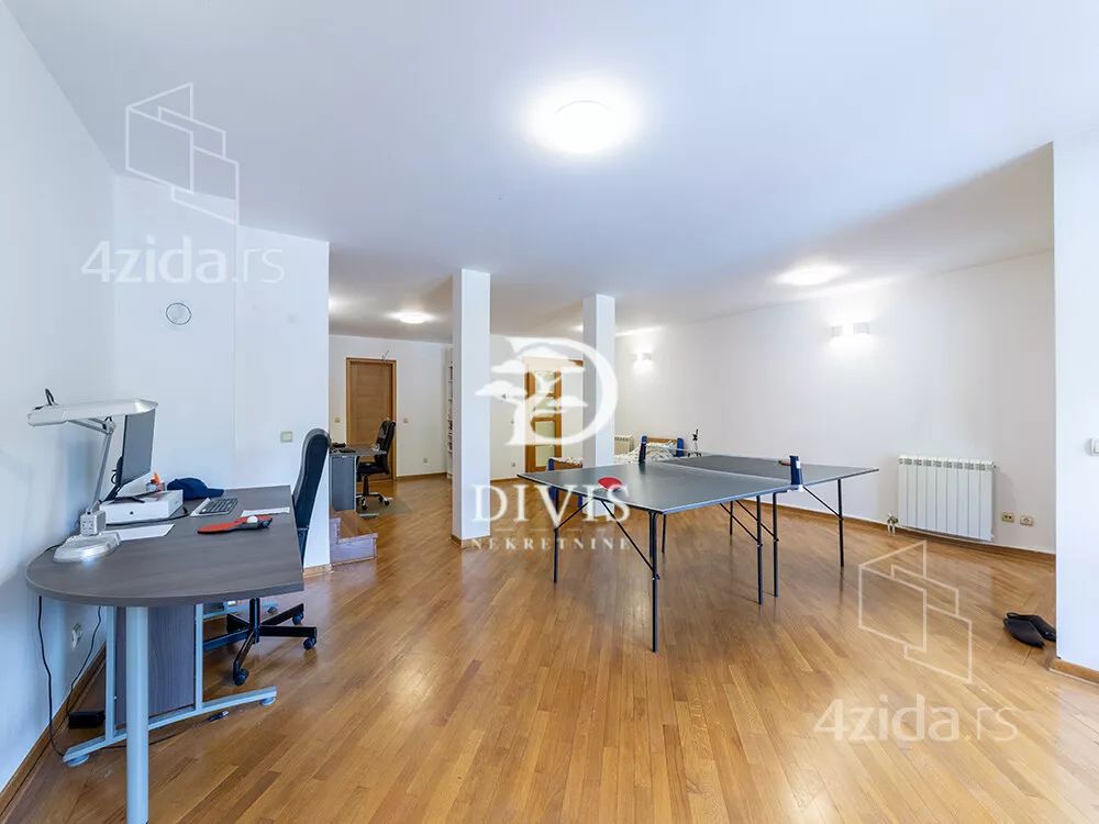 4-etažna kuća | 4zida