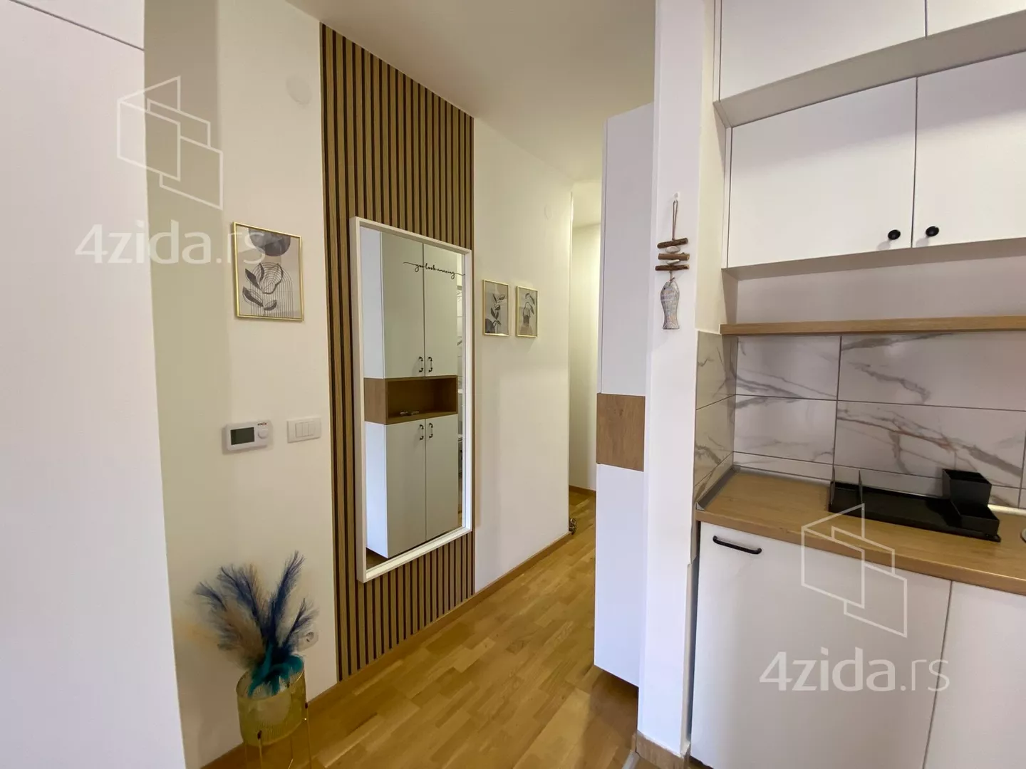 Garsonjera | 4zida