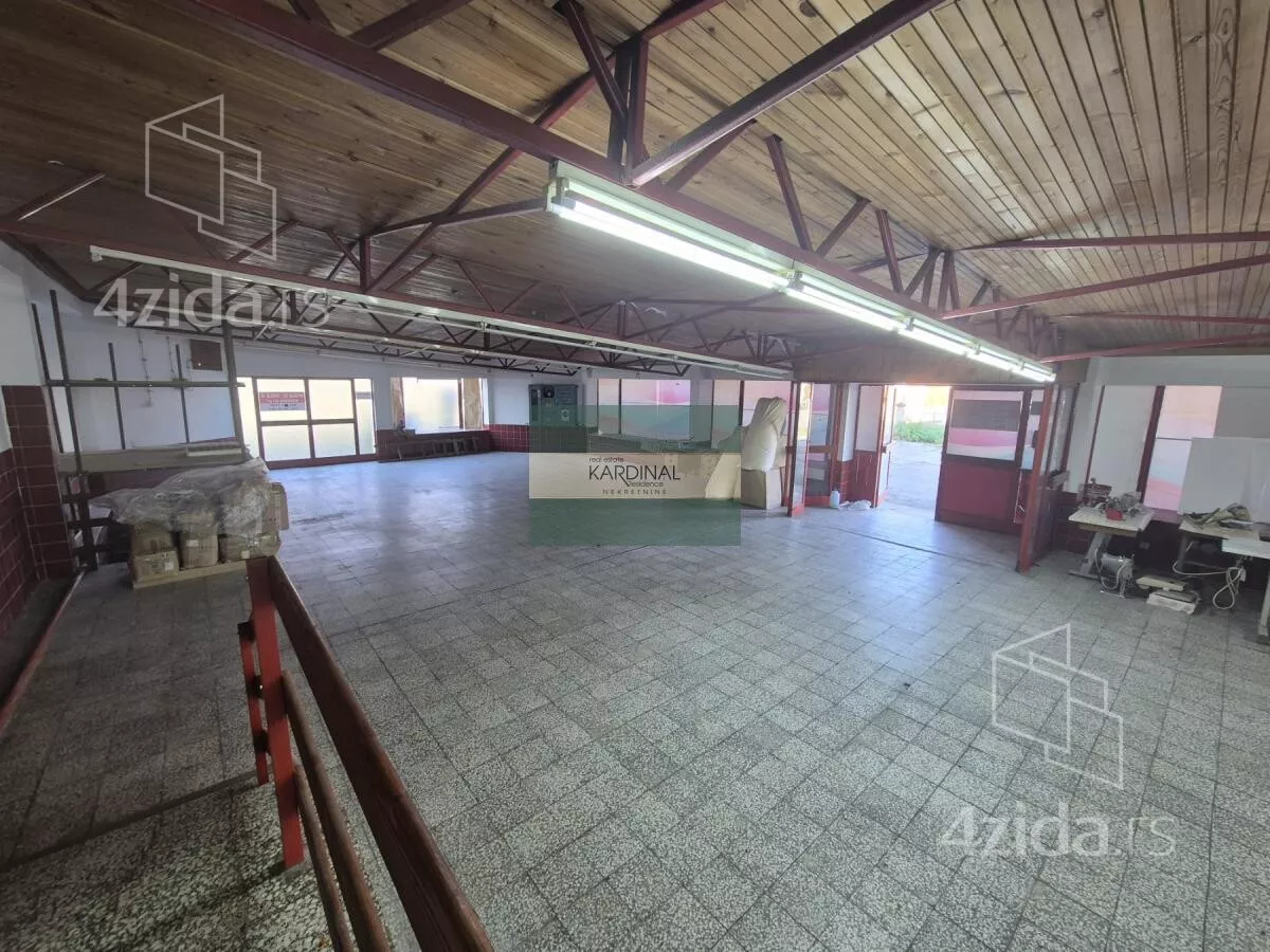 Poslovni prostor | 4zida