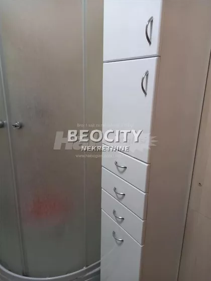 Miljana Miljanića | 4zida.rs