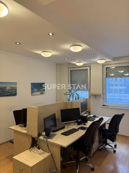 Bulevar Arsenija Čarnojevića | 4zida.rs