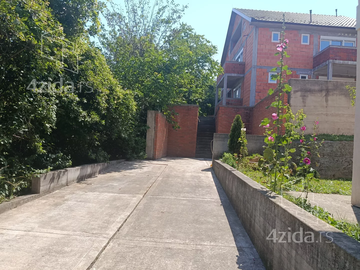 Turistički objekat | 4zida