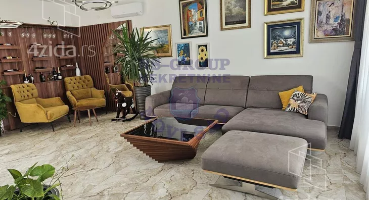 Petosoban stan | 4zida