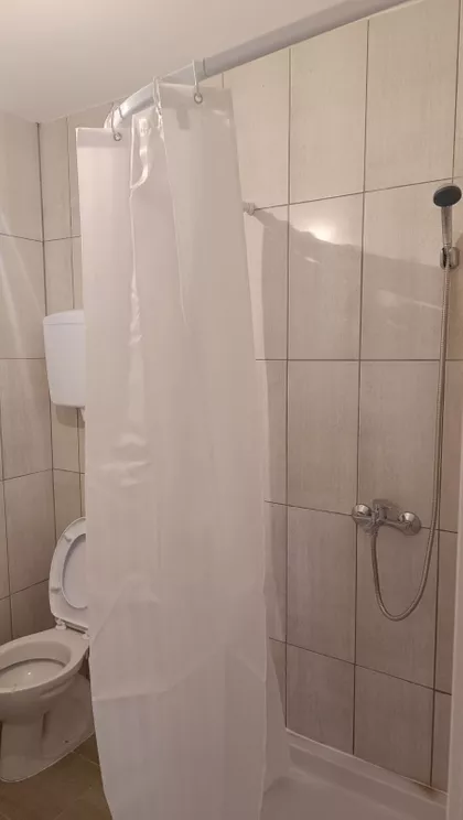 Viktora Kina 9 | 4zida.rs