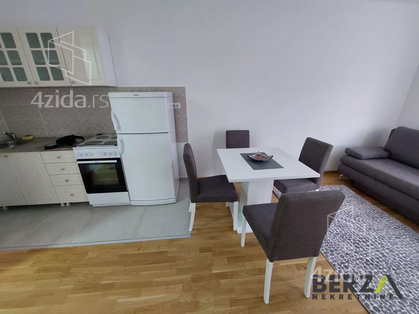 Jednoiposoban stan | 4zida