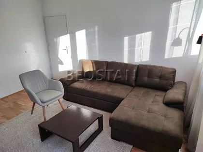 Pariske Komune | 4zida.rs