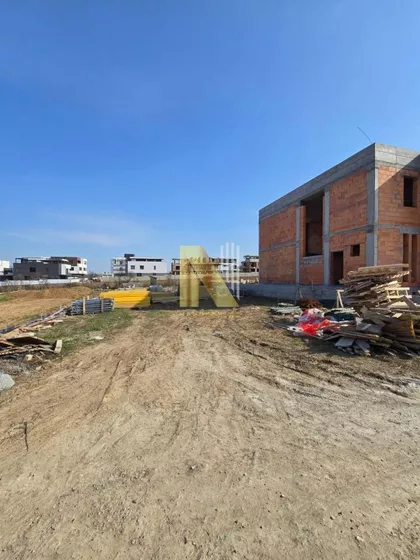 Karagača | 4zida.rs