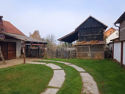 Majur | 4zida.rs