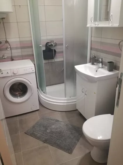 Dr Tihomira Ostojića 36 | 4zida.rs
