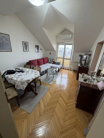 Petra Lekovića | 4zida.rs