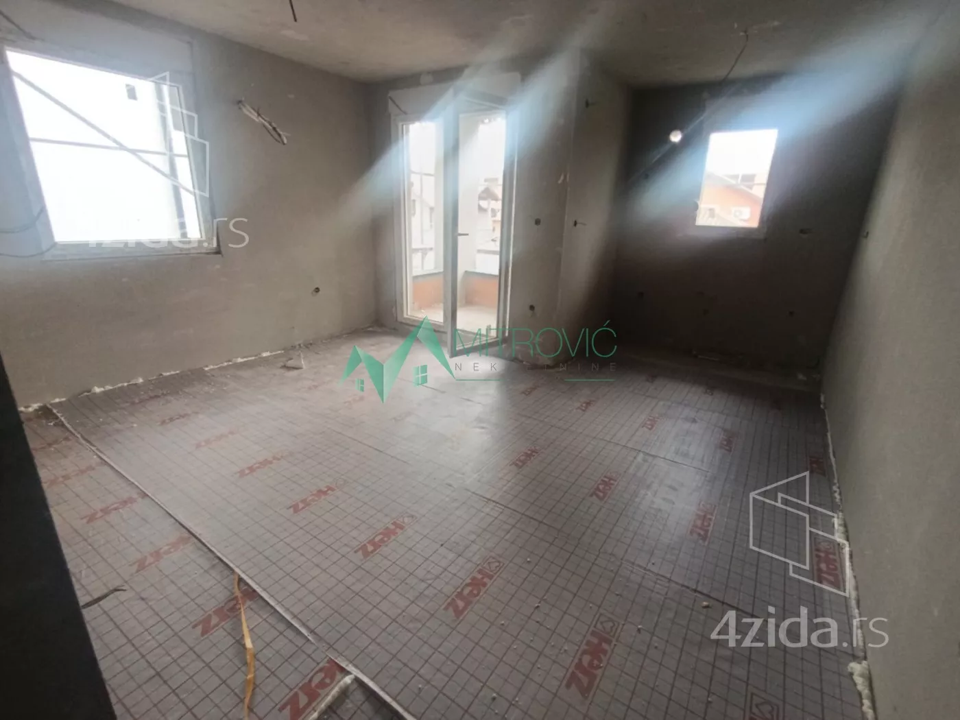 Četvorosoban stan | 4zida