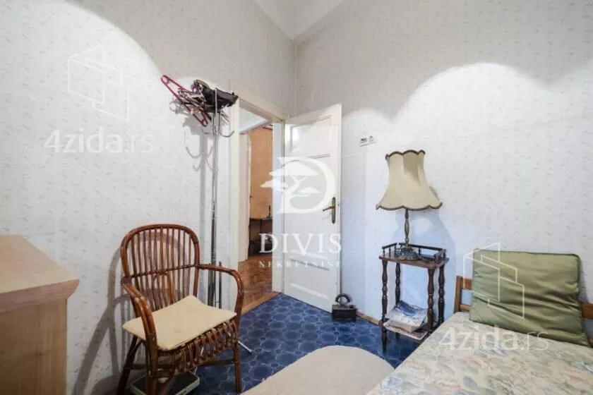 Četvoroiposoban stan | 4zida