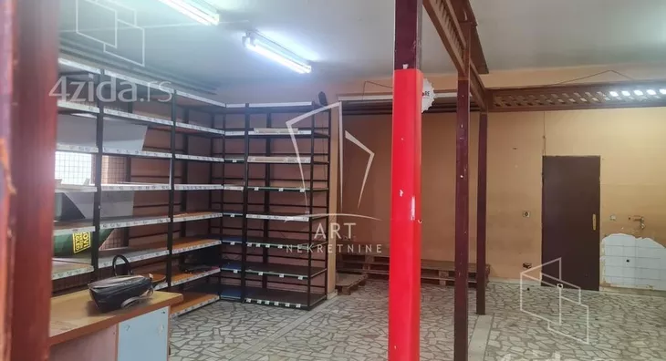 Poslovni prostor | 4zida