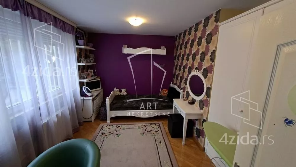 3-etažna kuća | 4zida