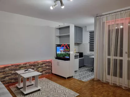 Bulevar Cara Lazara | 4zida.rs