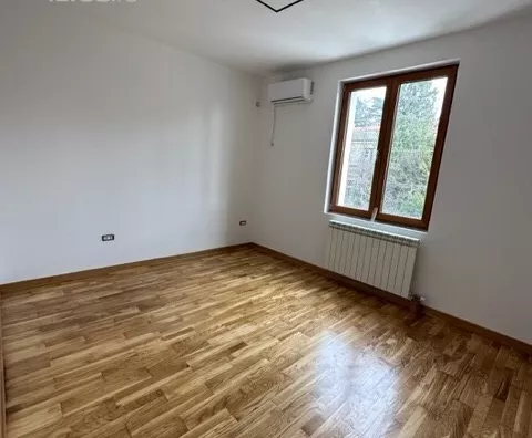 5-etažna kuća | 4zida