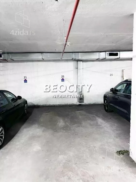 Garaža/Parking | 4zida