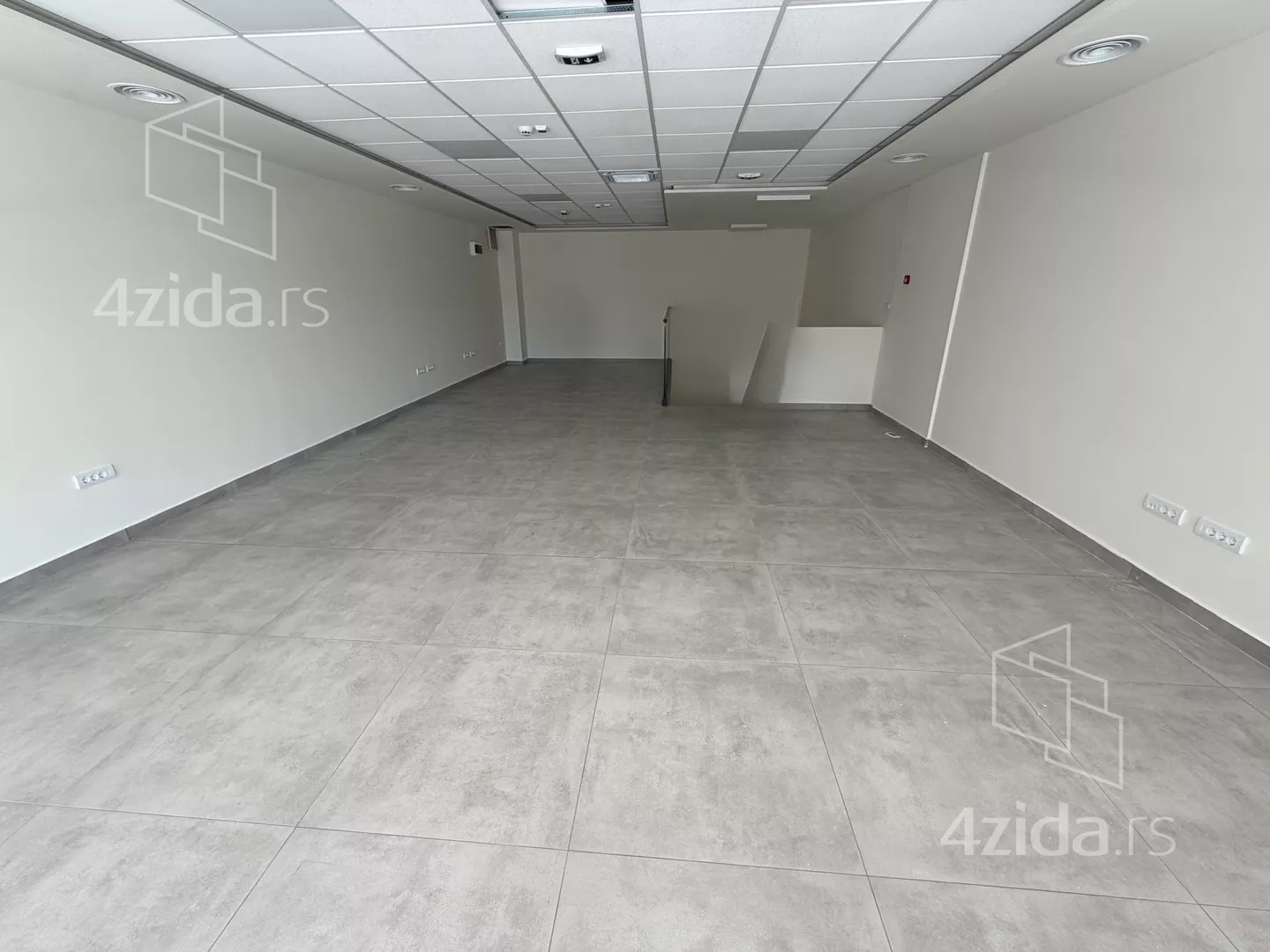 Lokal | 4zida
