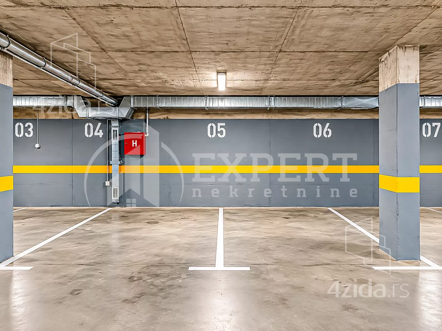 Lokal | 4zida