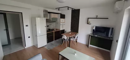 Heroja Pop Miće 82 | 4zida.rs