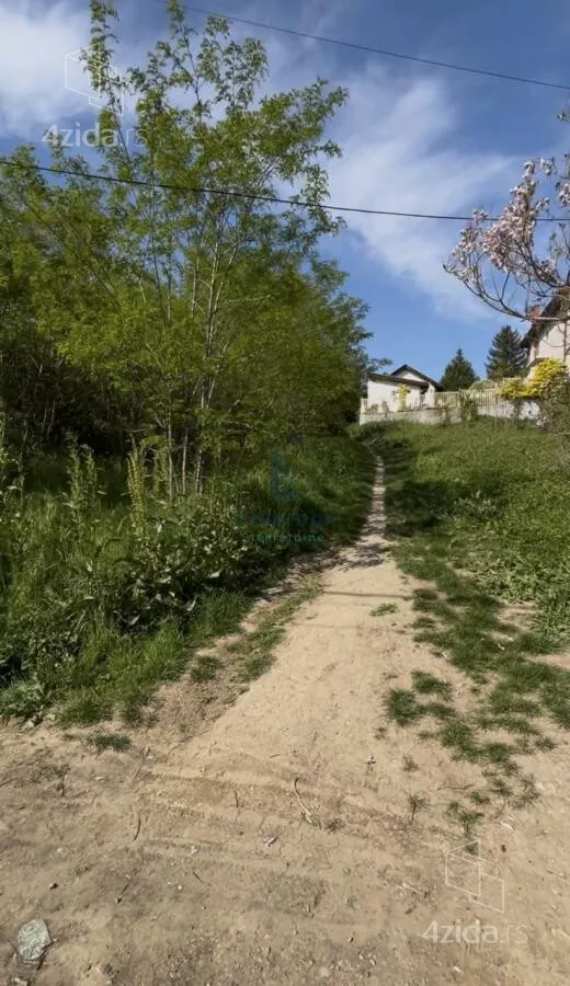 Plac | 4zida
